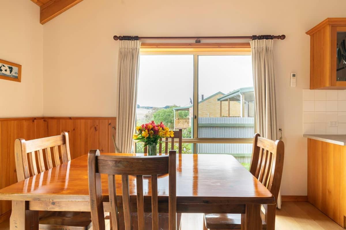 Daysy Hill Country Cottages ميناء كامبل الغرفة الصورة