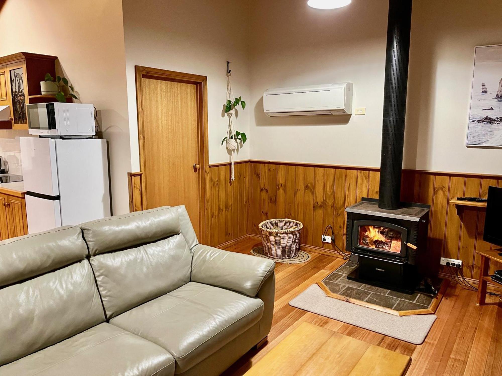 Daysy Hill Country Cottages ميناء كامبل الغرفة الصورة